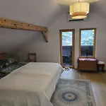 Počitniška hiša Near Ljubljana - Hawknest *