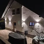 Near Ljubljana - Hawknest Počitniška hiša
