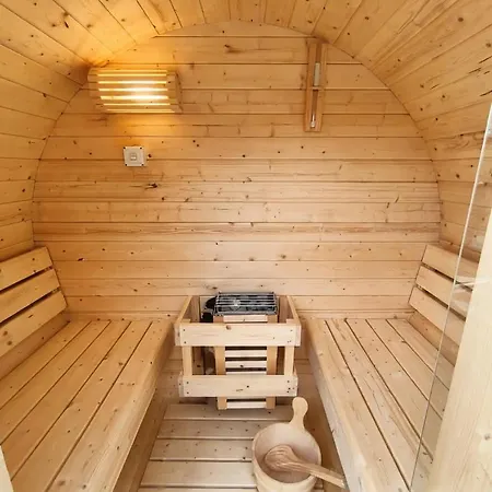 Holiday home Near Ljubljana - Hawknest Dobravica