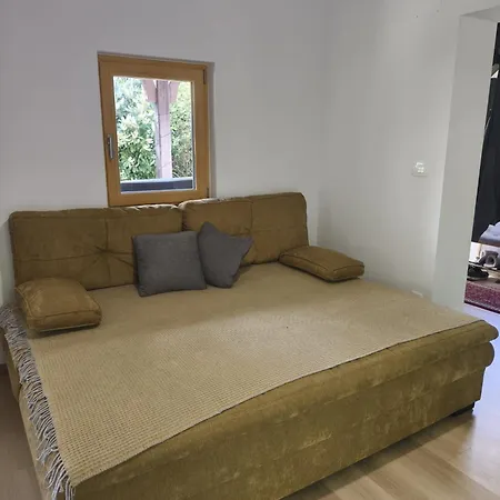Holiday home Near Ljubljana - Hawknest Dobravica